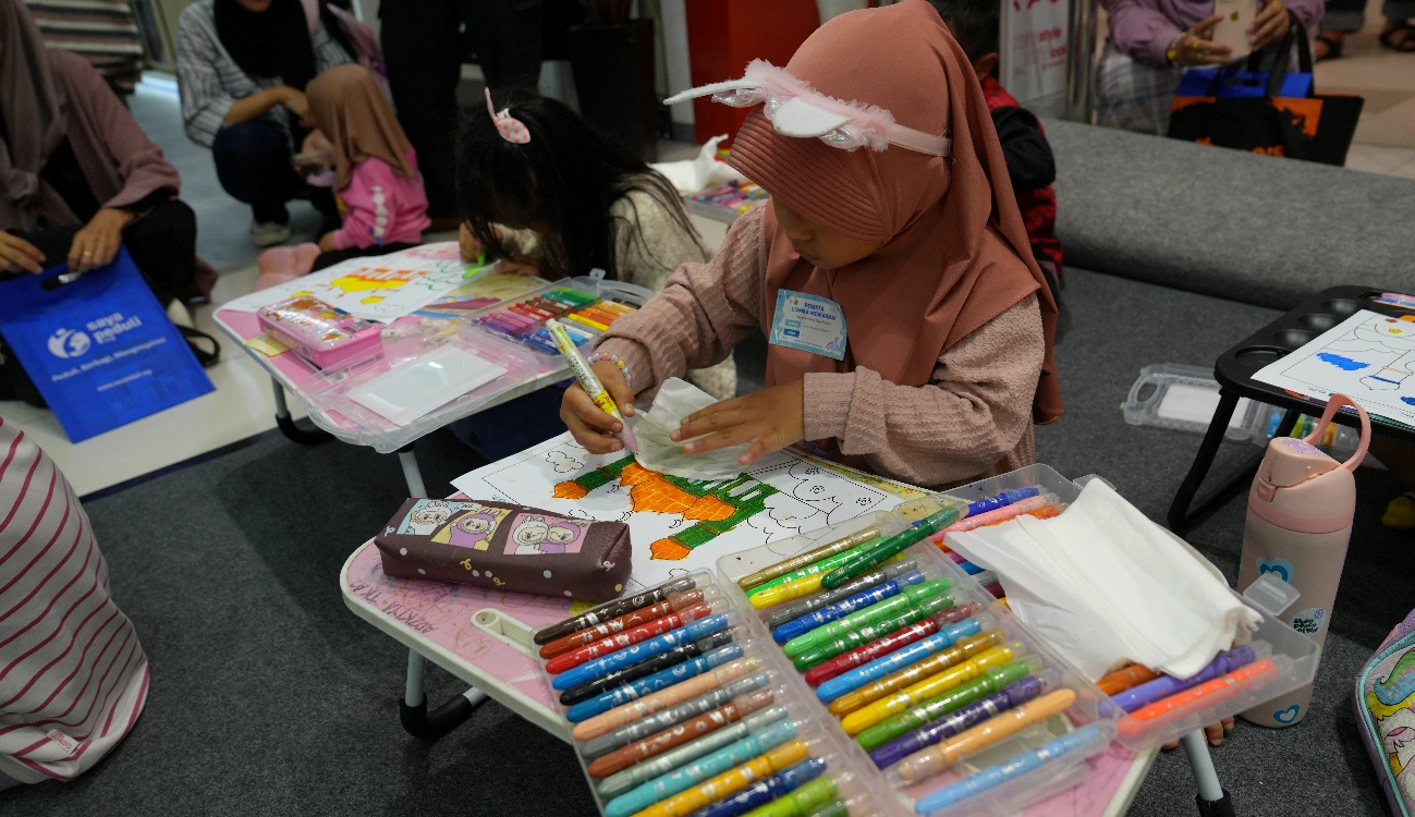 Foto 21 dari album Lomba Mewarnai 2025